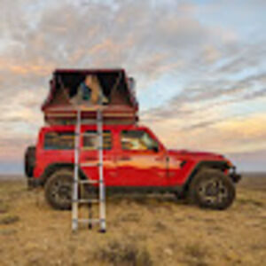 Meet your Posher, Laura